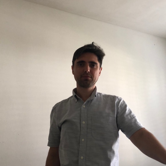 Profile Picture of Nick Mrozowski (@nmri) on Poshmark