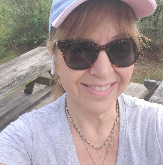 Profile Picture of Jeryl Bodack (@jbodack) on Poshmark