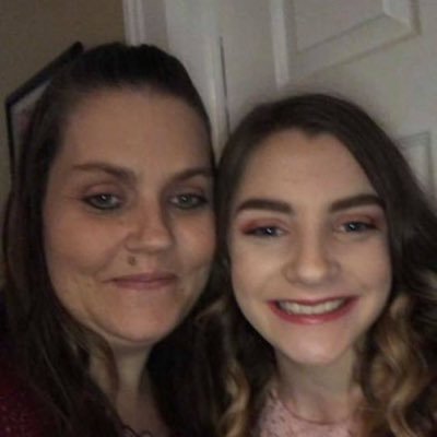 Profile Picture of April Curtis (@aprilcu61209036) on Twitter