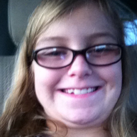 Profile Picture of Olivia Dejonge (@hdbdn) on Poshmark