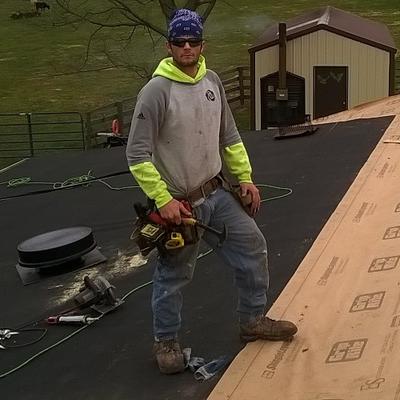 Profile Picture of Brad Hatton (@SuperRoofer100) on Twitter