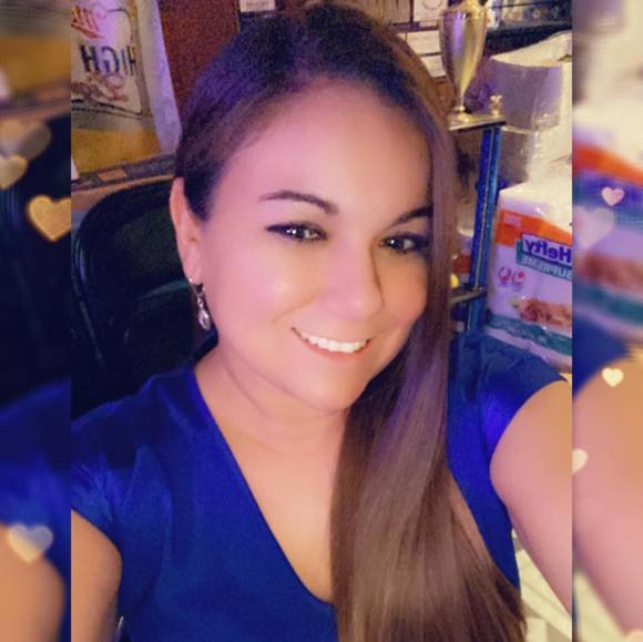 Profile Picture of Nydia Benavides (@nydia11) on Poshmark