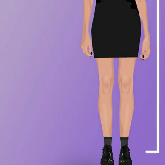 Profile Picture of Valynda M (@valyndaxxxx) on Poshmark