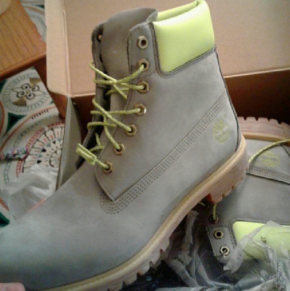 Profile Picture of Tyler Ward (@tylerward93) on Poshmark