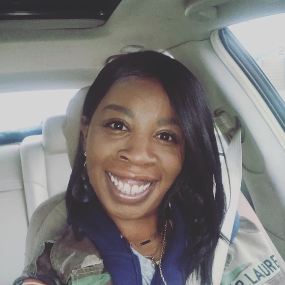 Profile Picture of Tricia Moore (@mooretrish8) on Poshmark