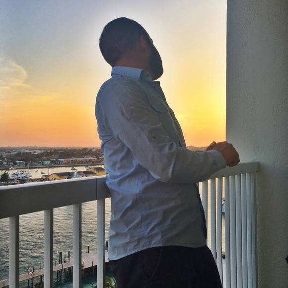 Profile Picture of Chris Destito (@chrisdestito) on Poshmark