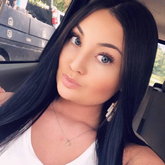 Profile Picture of Brooke Fourroux (@brookefourroux) on Poshmark