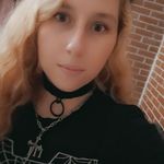 Profile Picture of Shelly Hunter (@purplewitchflame) on Instagram