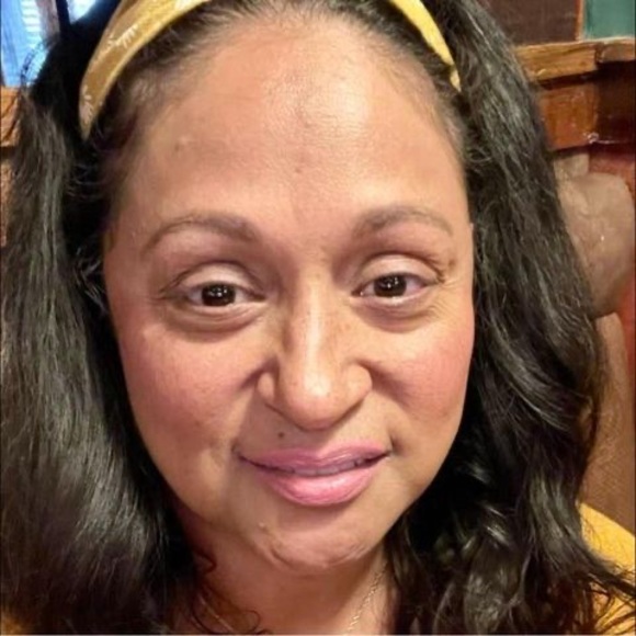 Profile Picture of Ester Castillo (@launicah) on Poshmark