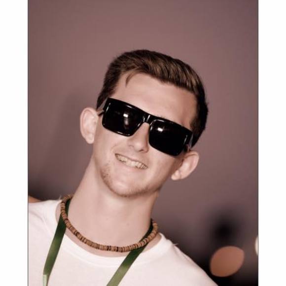 Profile Picture of Michael Powers (@michaelpower674) on Poshmark