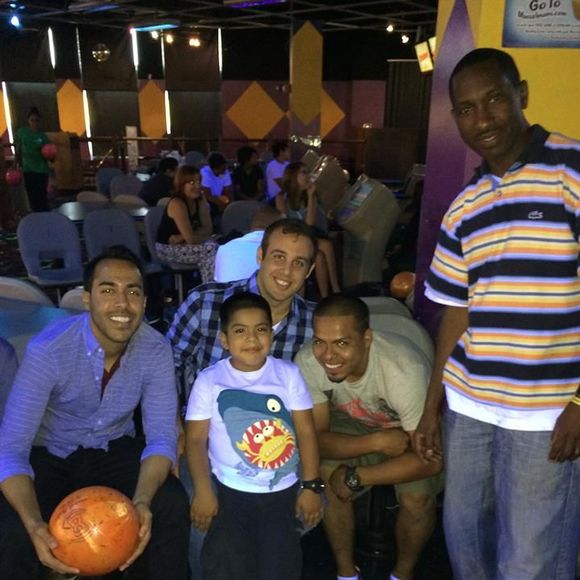 Profile Picture of Johnny Onate (@johnnyonate) on Poshmark