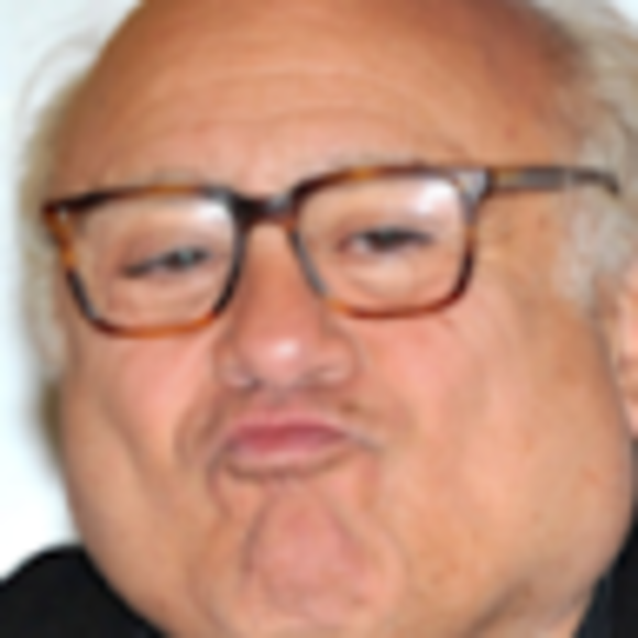 Profile Picture of Audrey Thomas (@audreythomas327) on Poshmark