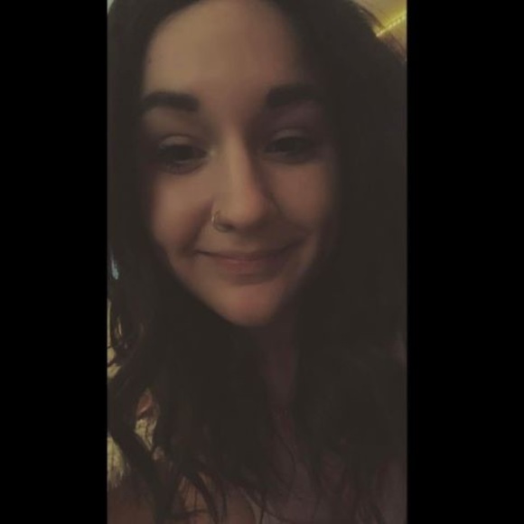 Profile Picture of Alexis Clinton-silbernagel (@alexisclintsilb) on Poshmark