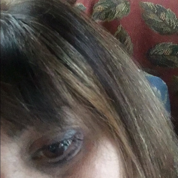 Profile Picture of Lori Viglone (@lori_viglone) on Poshmark