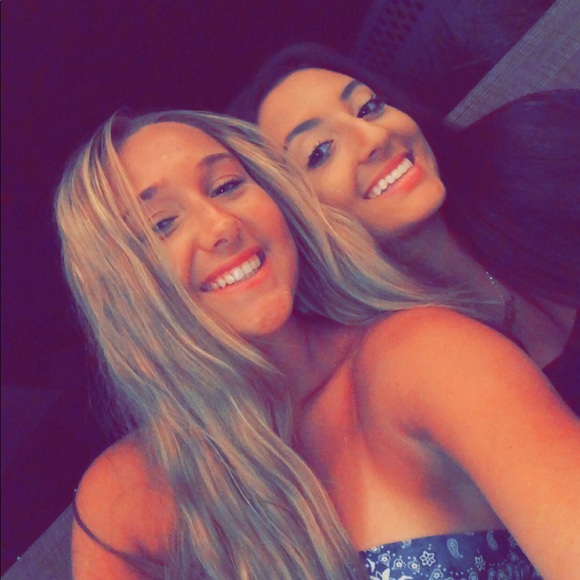 Profile Picture of Alaina Feaster (@alaina609) on Poshmark