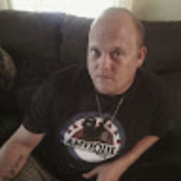 Profile Picture of Jason Mangrum (@bamwolfbam) on Poshmark