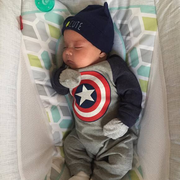 Profile Picture of Julian Alzate (@julianchop21) on Poshmark