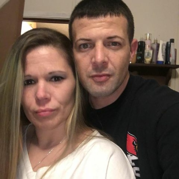 Profile Picture of Joey Hensley (@joey_hensley) on Poshmark