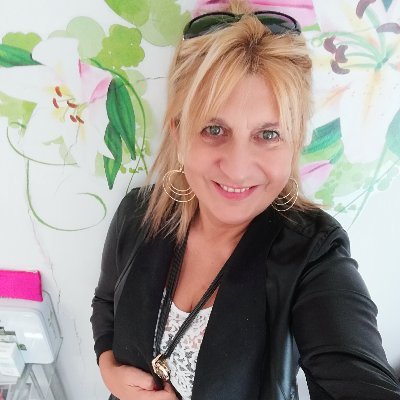 Profile Picture of Eva Vass (@EvaVass7) on Twitter