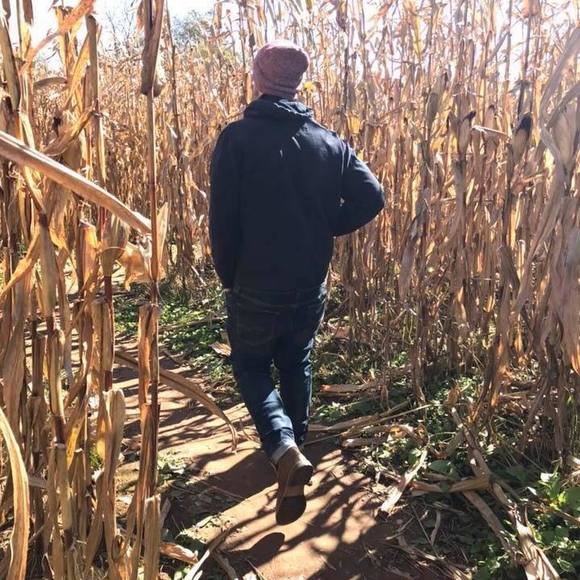 Profile Picture of Josh Hinkle (@jhinkle98) on Poshmark