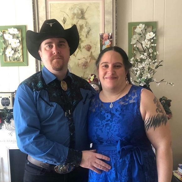 Dawn Durant - Poshmark Profile Picture of Dawn Durant (@skyz_da_one) on Poshmark