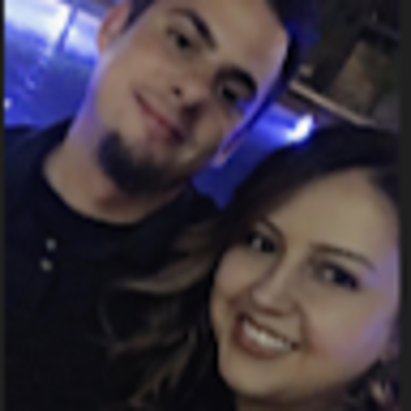 Profile Picture of Vanesa Hobbs (@vanesaleanne) on Poshmark