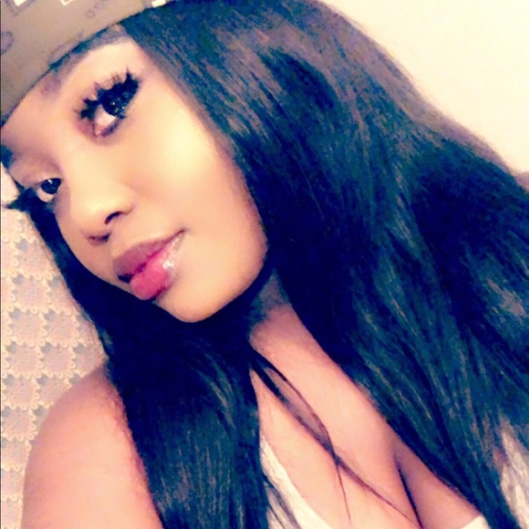 Profile Picture of Neisha Walker (@neisha2345) on Poshmark
