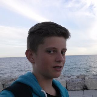 Profile Picture of Aron Ebner (@Aron-Ebner) on Facebook