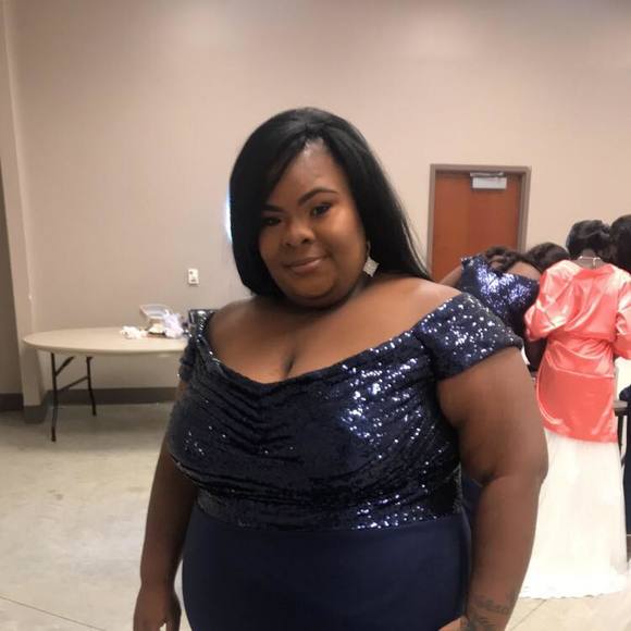 Profile Picture of Antwanette Haley (@haleyantwanette) on Poshmark