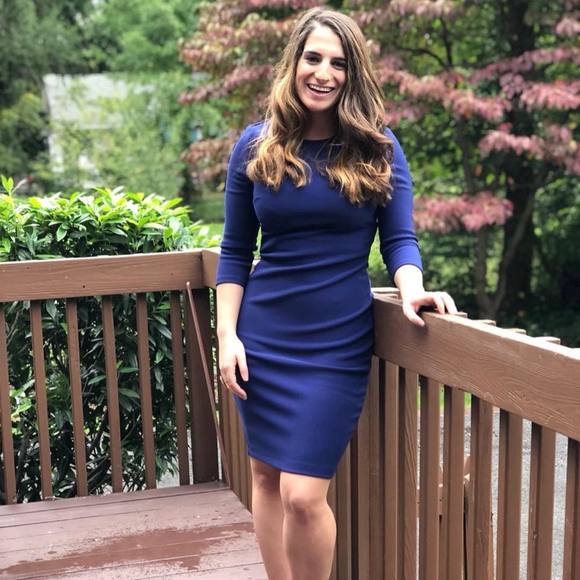 Profile Picture of Carmelle Danneman (@c_danneman) on Poshmark