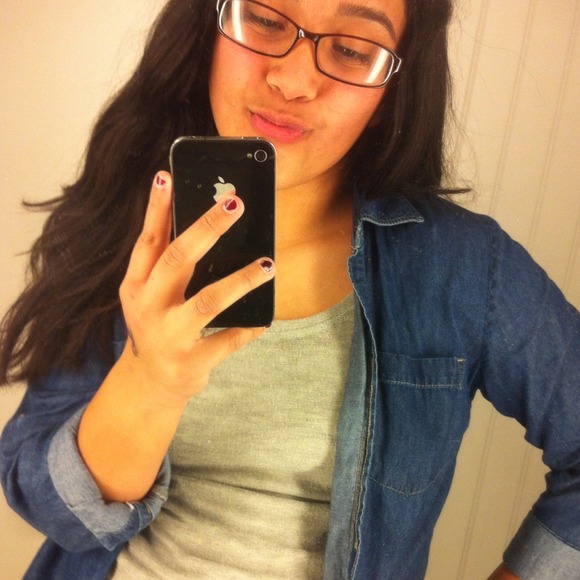 Profile Picture of Monica Hernandez (@monica_hndz) on Poshmark