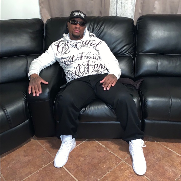 Profile Picture of Cool hand$ Luke (@darealcoolhands) on Poshmark