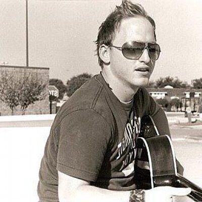 Profile Picture of Chase Grant LaBudda (@LaBuddaTwin) on Twitter