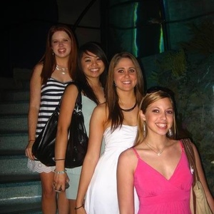 Profile Picture of Valerie Lindsey Morgan (@hey_its_val) on Myspace