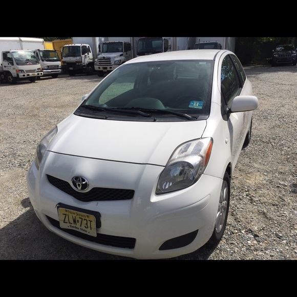 Profile Picture of Jean Acuna (@jacuna0681) on Poshmark