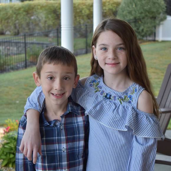 Profile Picture of Danielle Soffa (@daniellesoffa) on Poshmark