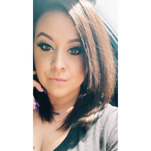 Profile Picture of Krista Vincent (@vincentkl) on Poshmark