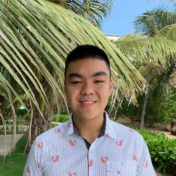 Profile Picture of Andrew Trinh (@andrewt939) on Poshmark