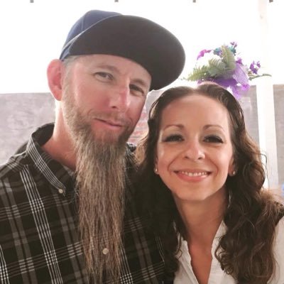 Profile Picture of Sandra & Ron Burnett (@MyPuppyLinkin) on Twitter