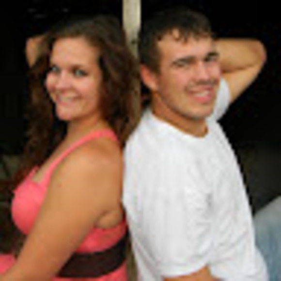 Profile Picture of Mandi Assmann (@m_assmann) on Poshmark