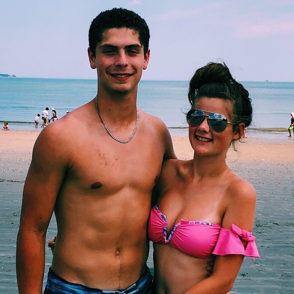 Profile Picture of Julia Wainwright (@jlw328) on Poshmark