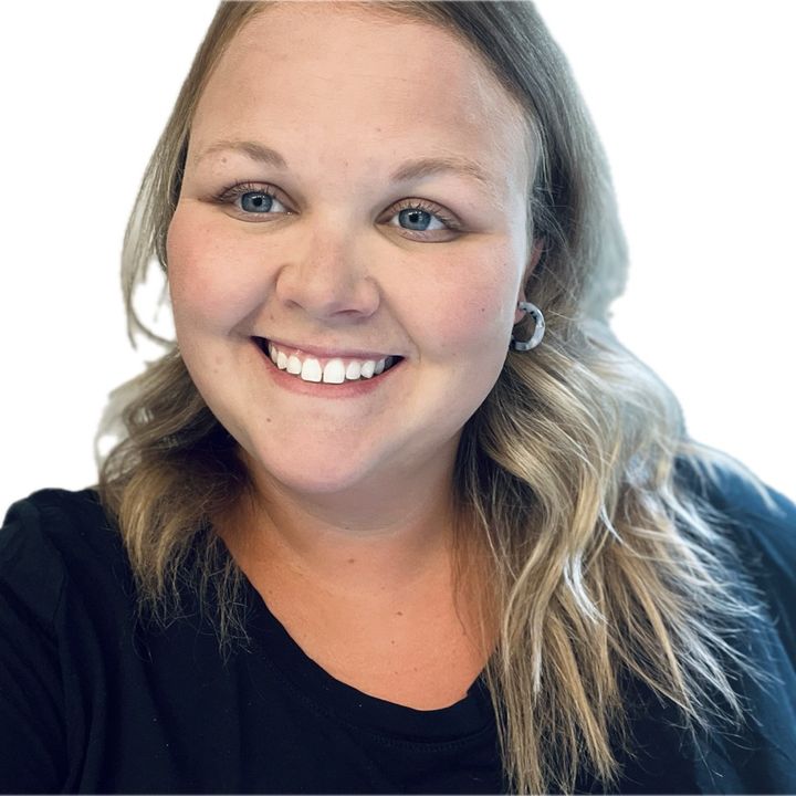 Profile Picture of carlibruehl (@carlibruehl) on Tiktok