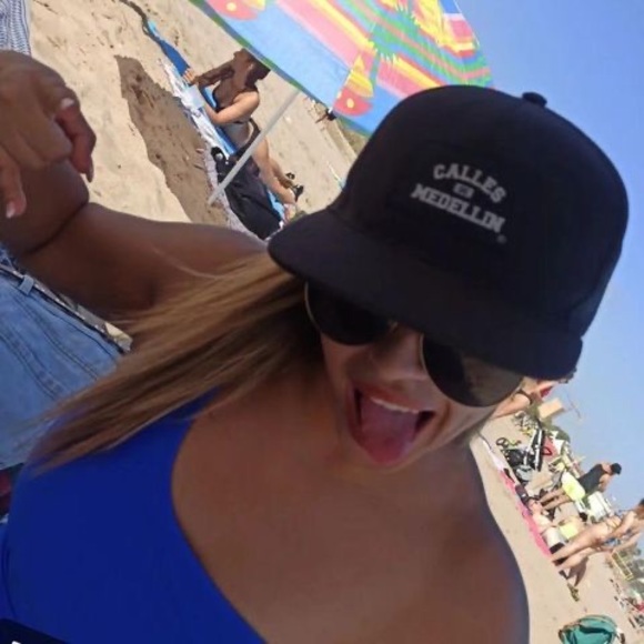 Profile Picture of Maleja Balbín (@maleja_leto) on Poshmark