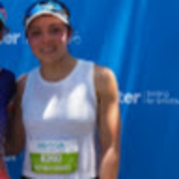 Profile Picture of Imogen Tsien (@imogentsien) on Poshmark