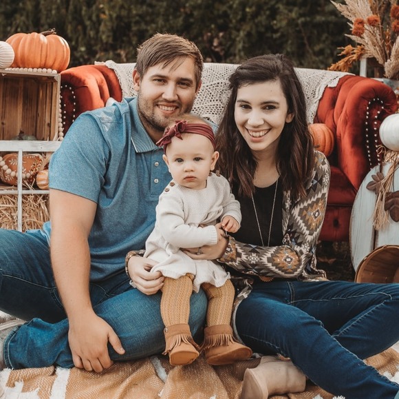 Profile Picture of Megan Roark (@meganroark) on Poshmark