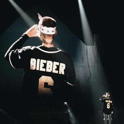 Profile Picture of Justin♡ (@Biebs_Beadles69) on Twitter