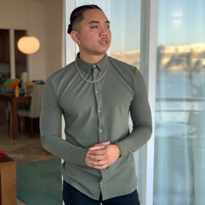 Profile Picture of Adriancharles (@___acms) on Twitter