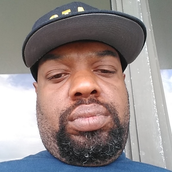 Profile Picture of Christopher Mcclain (@venomcgc77) on Poshmark