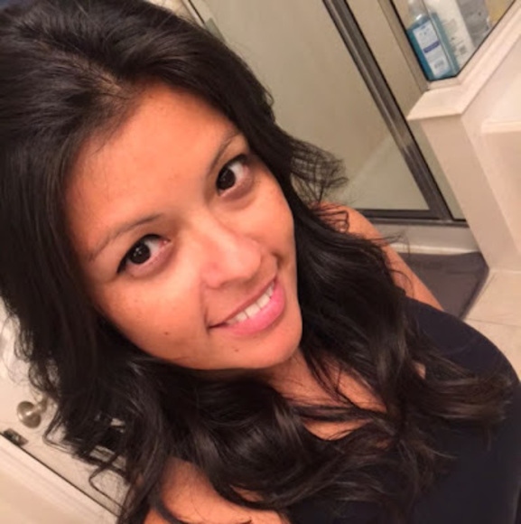 Alma Albarran - Poshmark Profile Picture of Alma Albarran (@aralyz555) on Poshmark