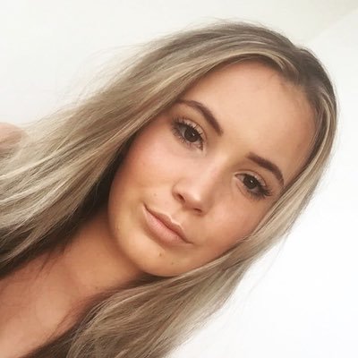 Profile Picture of Ruth Birch (@birchy_) on Twitter